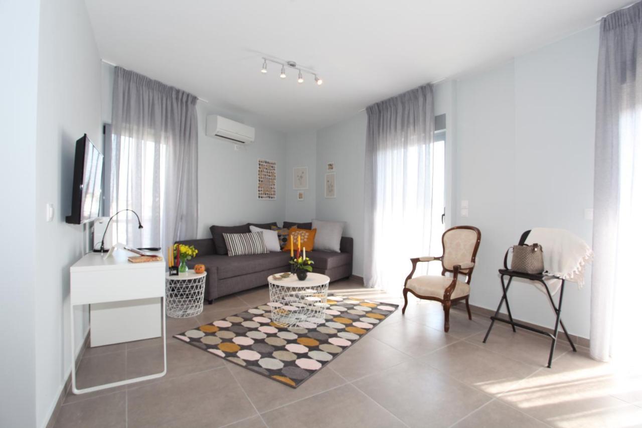 Edem Beach Apartment With Sea View By Athenian Homes Bagian luar foto